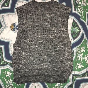 Cute black and white crop top!
